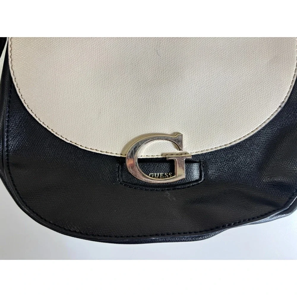 VTG Y2K Guess Handbag Women Black Leather Adjustable Strap Magnetic Flap Closure